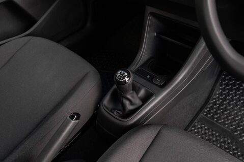 Volkswagen Up BLACK EDITION 28