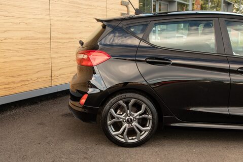Ford Fiesta ST-LINE 7