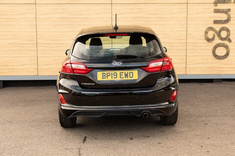 Ford Fiesta ST-LINE 6