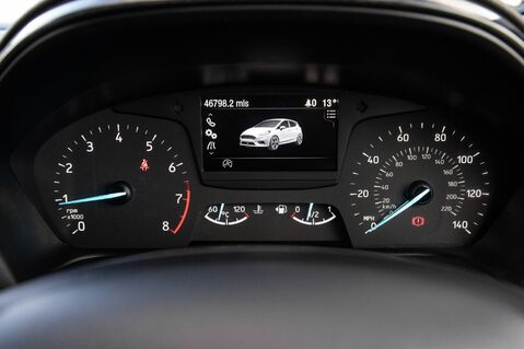 Ford Fiesta ST-LINE 15