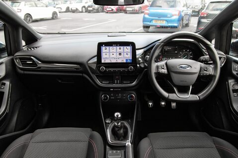 Ford Fiesta ST-LINE 3