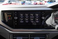 Volkswagen Polo SE TSI DSG 28