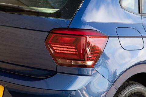 Volkswagen Polo SE TSI DSG 9