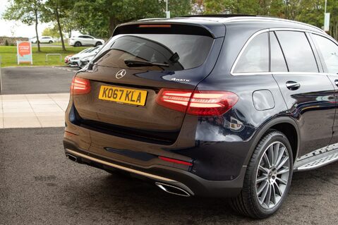 Mercedes-Benz GLC GLC 350 D 4MATIC AMG LINE PREMIUM PLUS 8