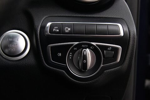 Mercedes-Benz GLC GLC 350 D 4MATIC AMG LINE PREMIUM PLUS 18