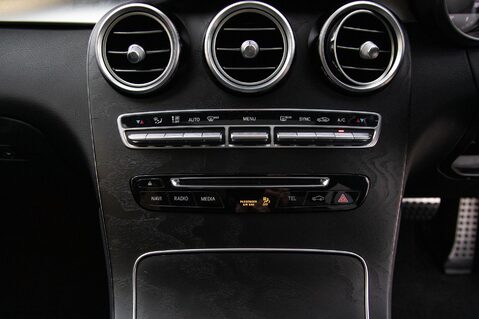 Mercedes-Benz GLC GLC 350 D 4MATIC AMG LINE PREMIUM PLUS 46