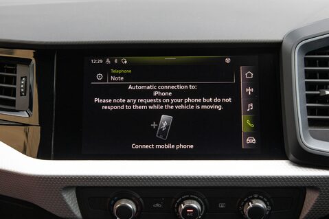 Audi A1 SPORTBACK TFSI S LINE 25