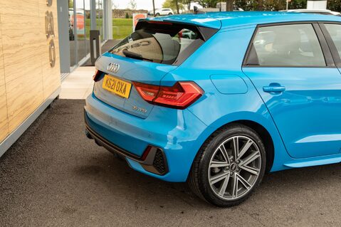 Audi A1 SPORTBACK TFSI S LINE 8