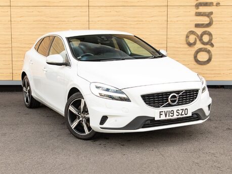 Volvo V40 T2 R-DESIGN EDITION