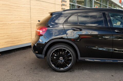 Mercedes-Benz GLA Class GLA 200 AMG LINE EDITION 7