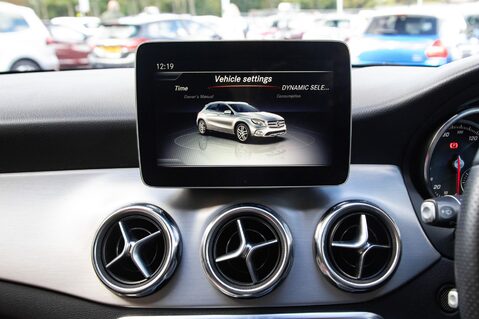 Mercedes-Benz GLA Class GLA 200 AMG LINE EDITION 25