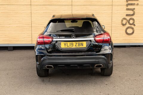 Mercedes-Benz GLA Class GLA 200 AMG LINE EDITION 6