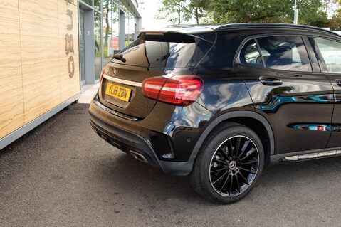 Mercedes-Benz GLA Class GLA 200 AMG LINE EDITION 8