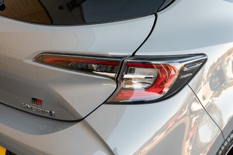 Toyota Corolla GR SPORT 9