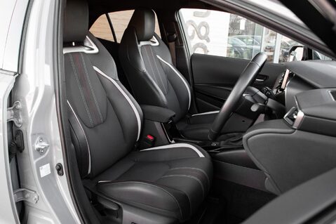 Toyota Corolla GR SPORT 28