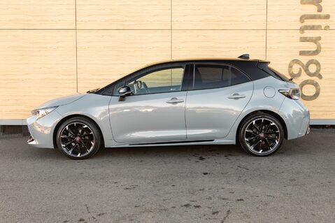 Toyota Corolla GR SPORT 13