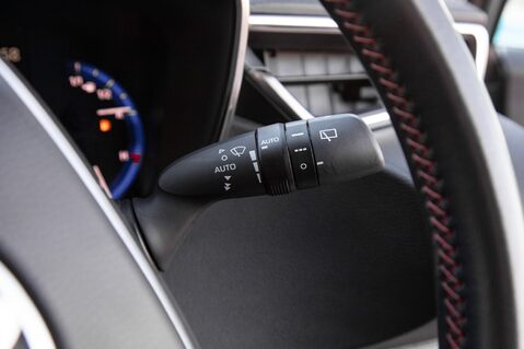 Toyota Corolla GR SPORT 18