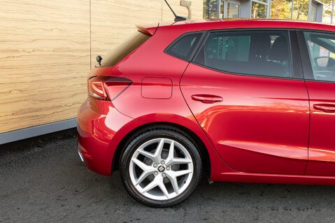 SEAT Ibiza TSI FR 7