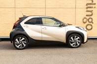 Toyota Aygo X VVT-I EDGE 12