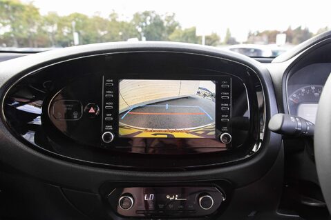 Toyota Aygo X VVT-I EDGE 28