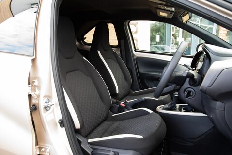 Toyota Aygo X VVT-I EDGE 30