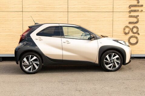 Toyota Aygo X VVT-I EDGE 12