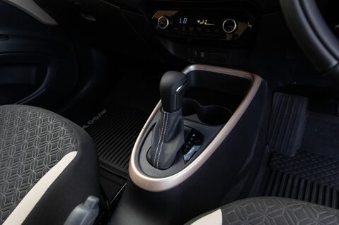 Toyota Aygo X VVT-I EDGE 31