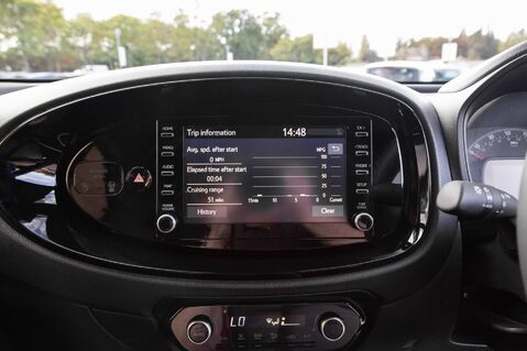 Toyota Aygo X VVT-I EDGE 26