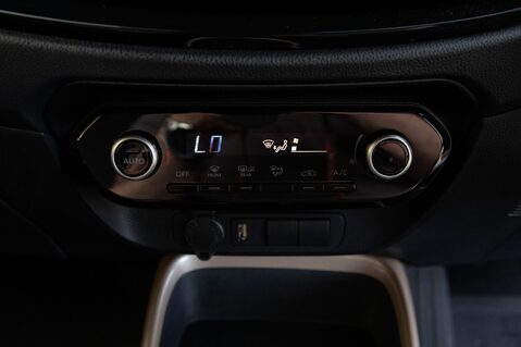 Toyota Aygo X VVT-I EDGE 32