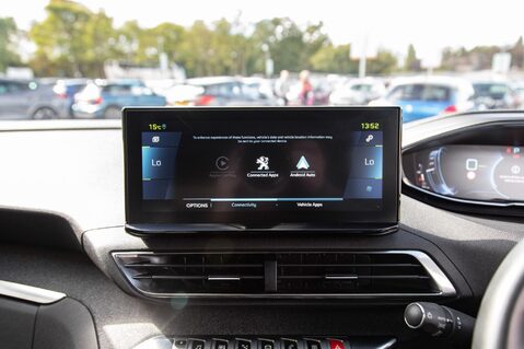 Peugeot 3008 S/S ALLURE PREMIUM PLUS 28