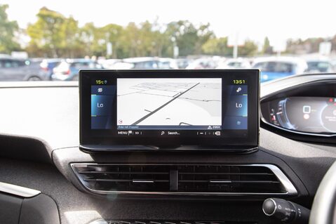 Peugeot 3008 S/S ALLURE PREMIUM PLUS 24