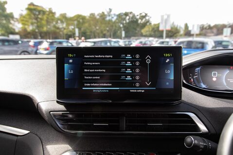 Peugeot 3008 S/S ALLURE PREMIUM PLUS 25