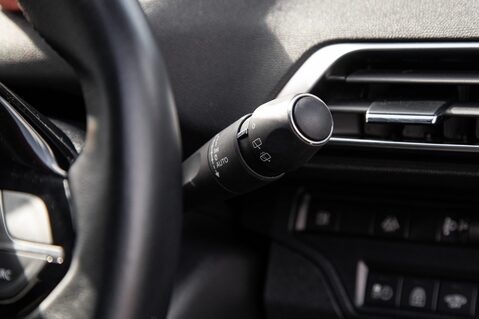 Peugeot 3008 S/S ALLURE PREMIUM PLUS 18