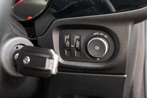 Vauxhall Corsa SE 16