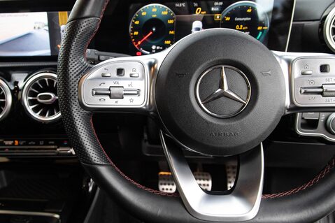 Mercedes-Benz A Class A 200 AMG LINE PREMIUM PLUS 19