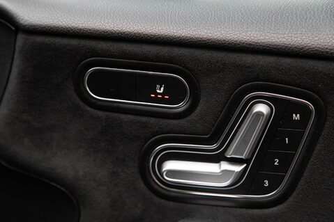 Mercedes-Benz A Class A 200 AMG LINE PREMIUM PLUS 15