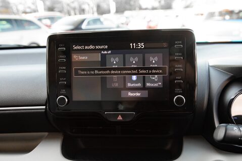 Toyota Yaris EXCEL FHEV 24