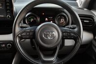 Toyota Yaris EXCEL FHEV 21
