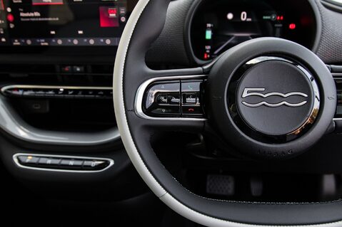 Fiat 500e LA PRIMA 19