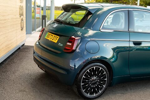 Fiat 500e LA PRIMA 8