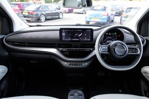 Fiat 500e LA PRIMA 3