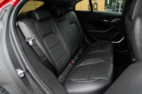 Jaguar I-Pace HSE 36