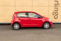Volkswagen Up BASE 12
