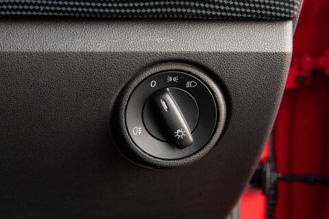 Volkswagen Up BASE 16