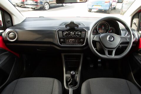 Volkswagen Up BASE 3