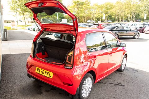 Volkswagen Up BASE 30