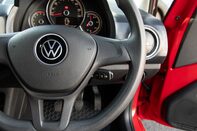 Volkswagen Up BASE 20