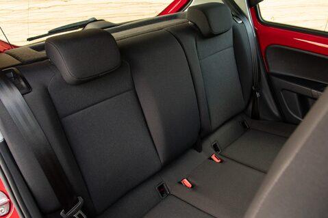 Volkswagen Up BASE 29