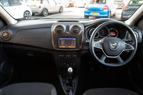 Dacia Sandero Stepway SE SUMMIT DCI 3