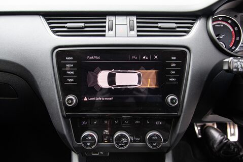 Skoda Octavia VRS CHALLENGE TSI DSG 31